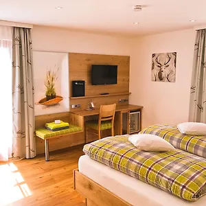 Hotel Am Wiesenhang - Garni 3 Sterne Superior, Bad Kohlgrub