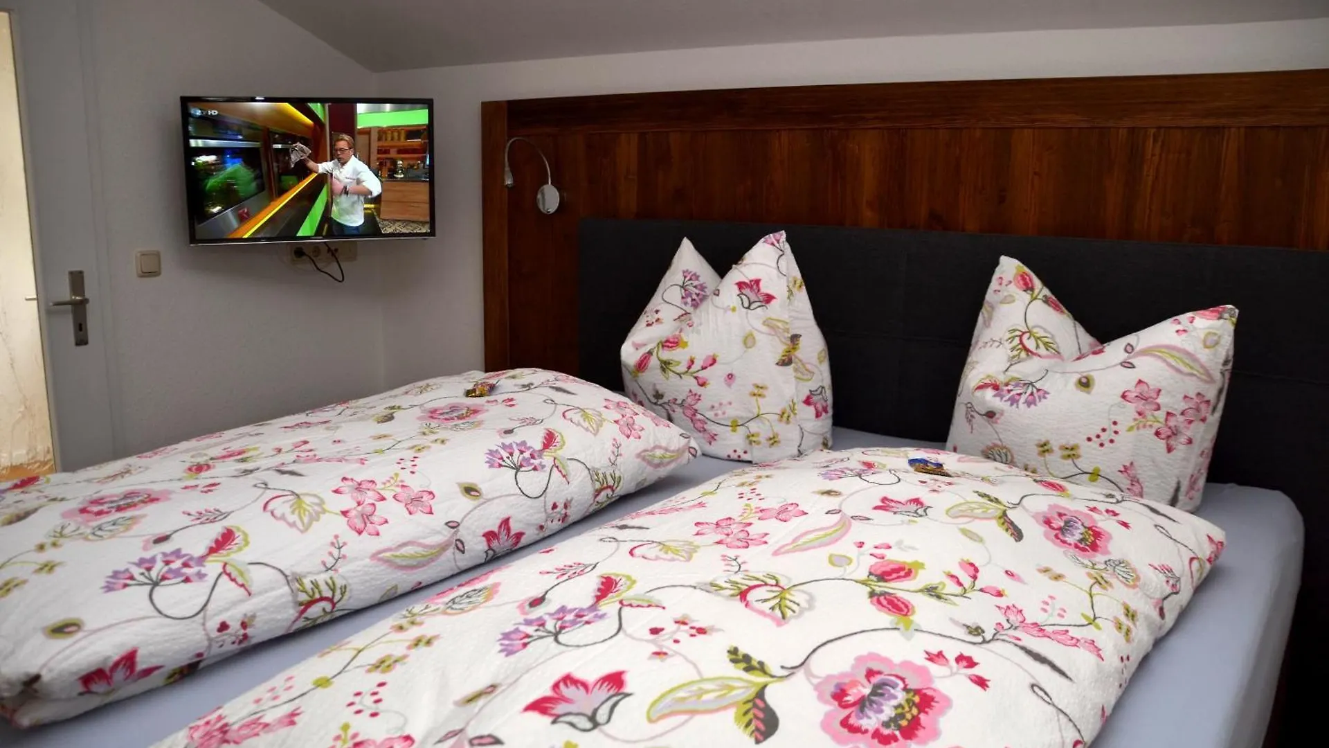 Gastehaus Gerold Bed & Breakfast Bad Kohlgrub 3*,  Germany
